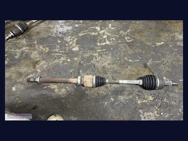Renault Clio AKS çıkma yedek parça