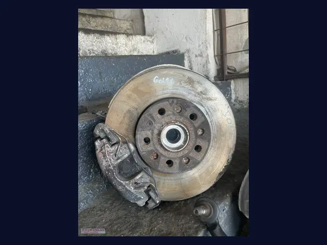 Volkswagen Golf TAŞIYICI çıkma yedek parça