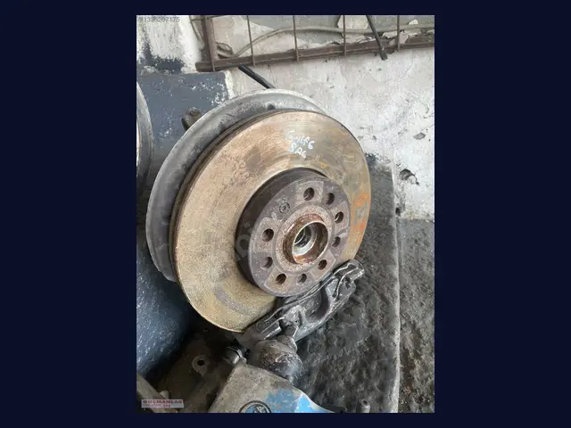 Volkswagen Golf TAŞIYICI çıkma yedek parça