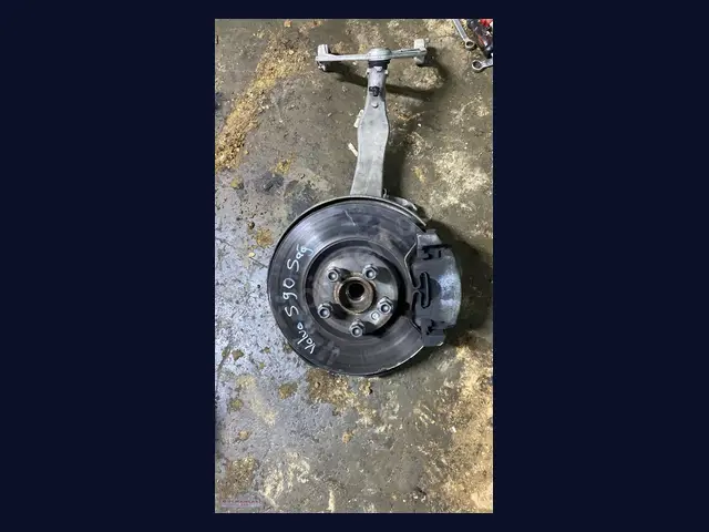 Volvo S90 TAŞIYICI çıkma yedek parça