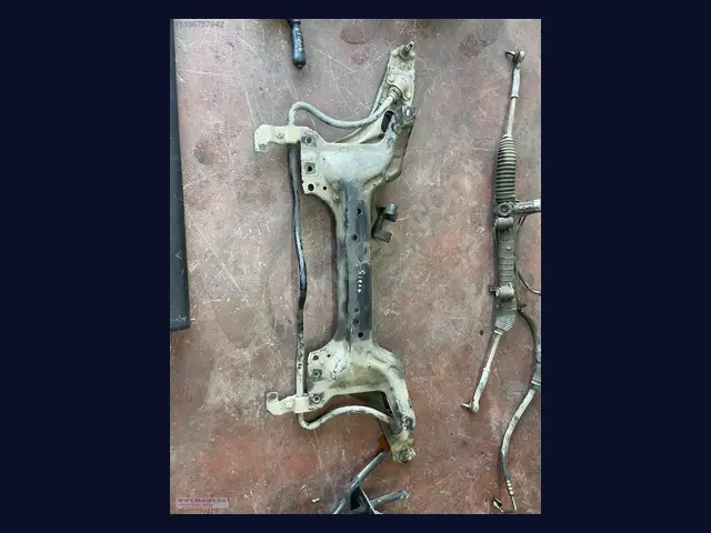 Fiat Siena TRAVERS çıkma yedek parça