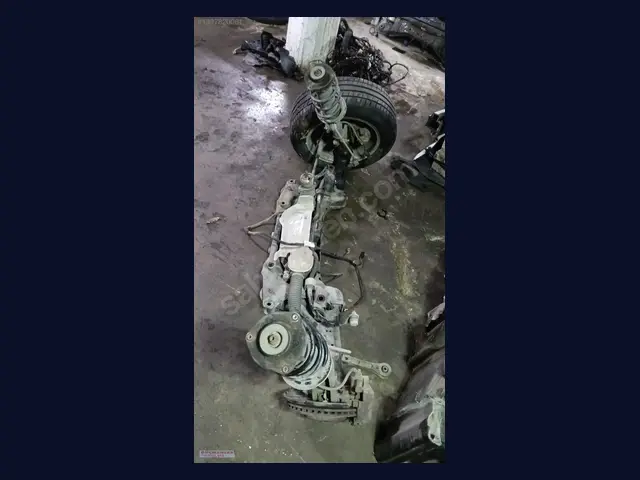 Volkswagen Jetta TRAVERS çıkma yedek parça
