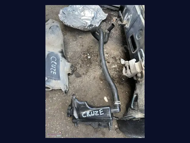 Chevrolet Cruze DİREKSİYON YAĞ DEPOSU çıkma yedek parça