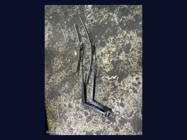 Chevrolet Cruze SİLECEK KOLU çıkma yedek parça