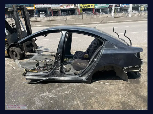 Chevrolet Cruze ÇAMURLUK çıkma yedek parça