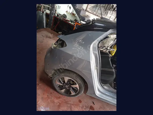 Opel Corsa-e ÇAMURLUK çıkma yedek parça