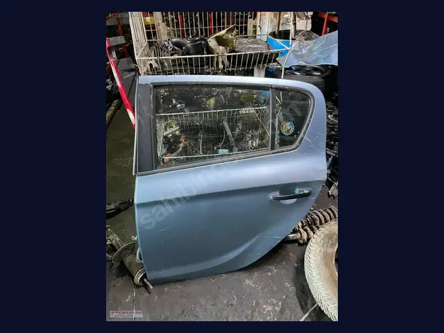 Hyundai i20 KAPI çıkma yedek parça