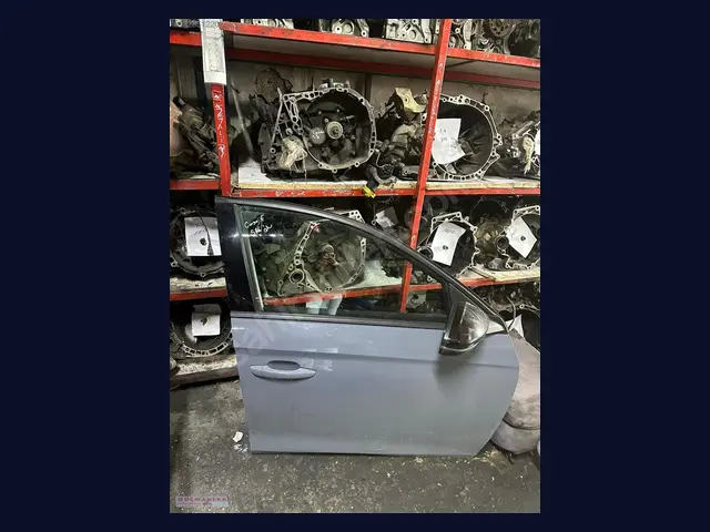 Opel Corsa-e KAPI çıkma yedek parça