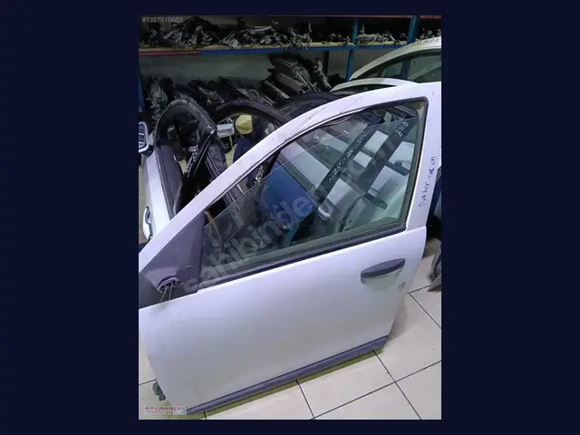 Dacia Dokker KAPI çıkma yedek parça