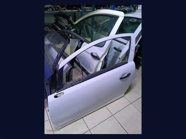 Opel Corsa KAPI çıkma yedek parça