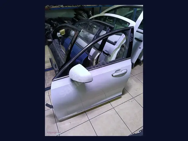 Volvo S90 KAPI çıkma yedek parça