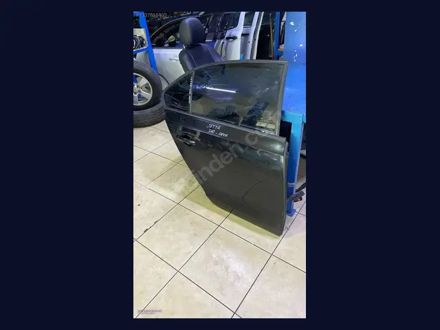 Volkswagen Jetta KAPI çıkma yedek parça