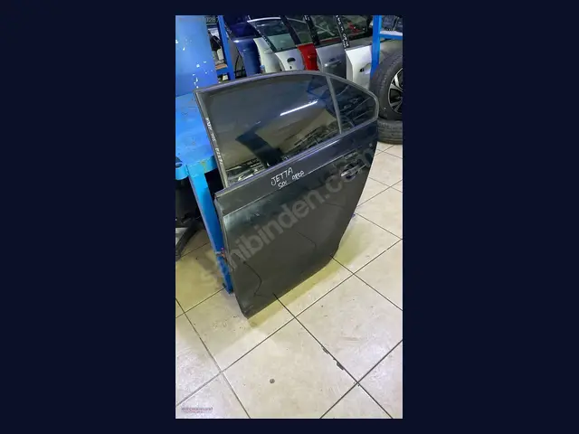 Volkswagen Jetta KAPI çıkma yedek parça