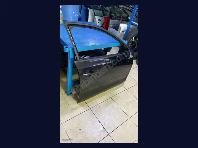 Volkswagen Jetta KAPI çıkma yedek parça