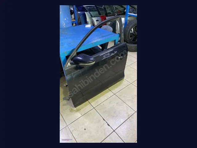 Volkswagen Jetta KAPI çıkma yedek parça