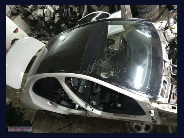 Mercedes-Benz C TAVAN SACI çıkma yedek parça