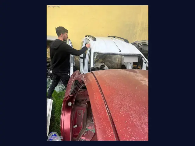 Dacia Dokker TAVAN SACI çıkma yedek parça