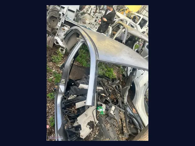 Opel Corsa TAVAN SACI çıkma yedek parça