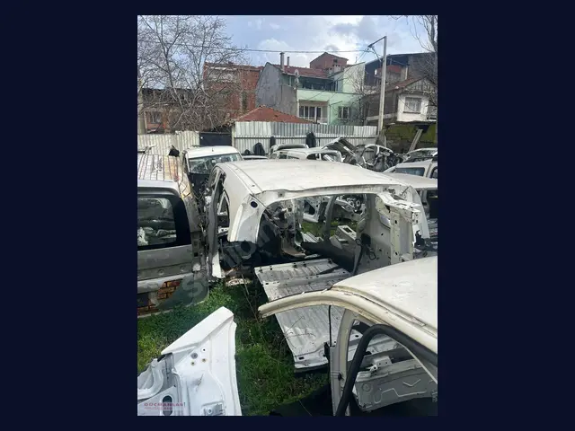 Peugeot Partner TAVAN SACI çıkma yedek parça