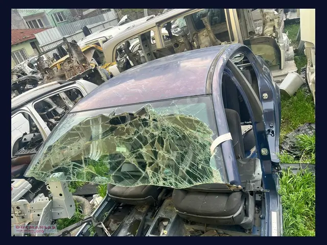 Renault Megane TAVAN SACI çıkma yedek parça