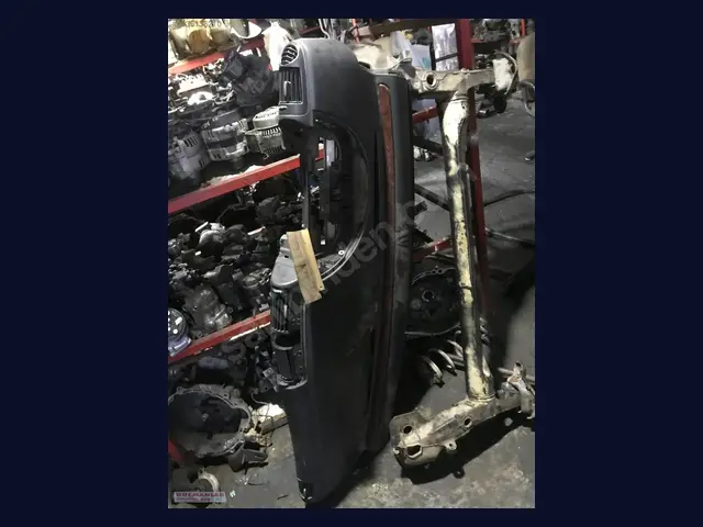Mercedes-Benz Vaneo TORPİDO çıkma yedek parça