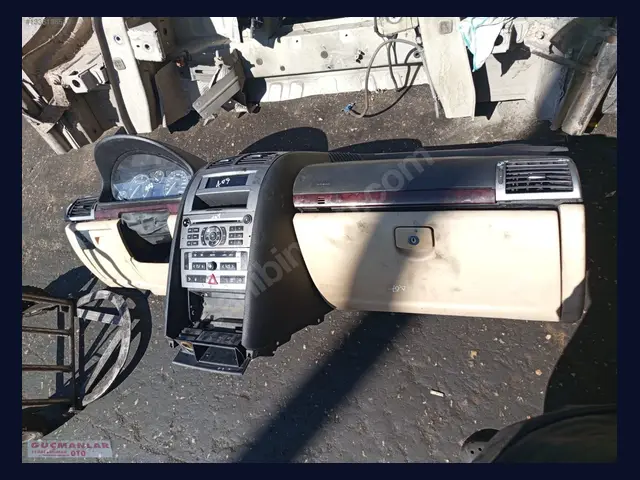 Peugeot 407 TORPİDO çıkma yedek parça