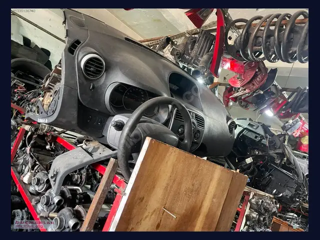 Renault Kangoo TORPİDO çıkma yedek parça