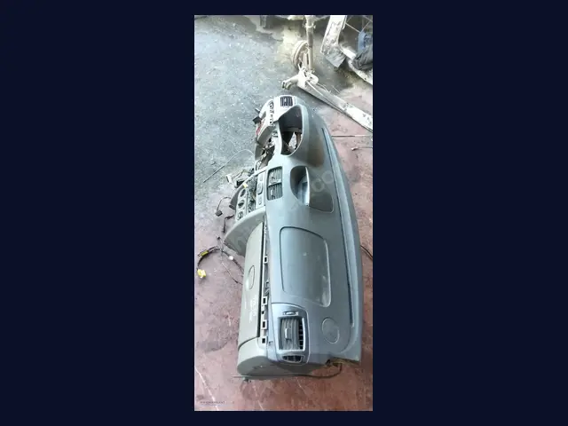 Renault Symbol TORPİDO çıkma yedek parça