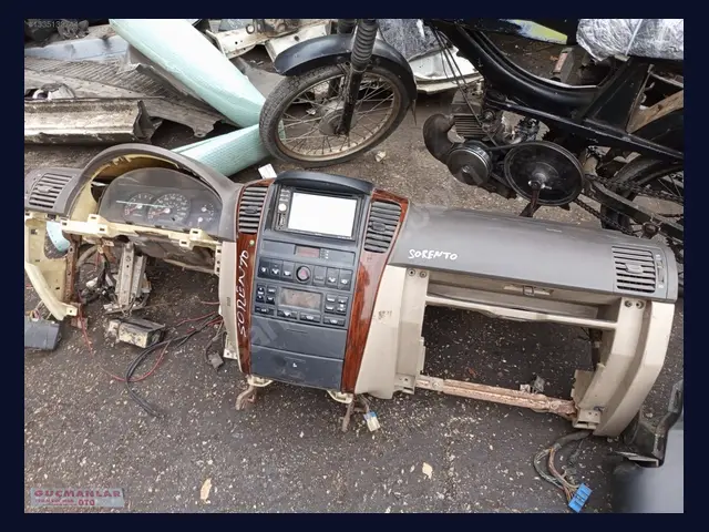 Kia Sorento TORPİDO çıkma yedek parça