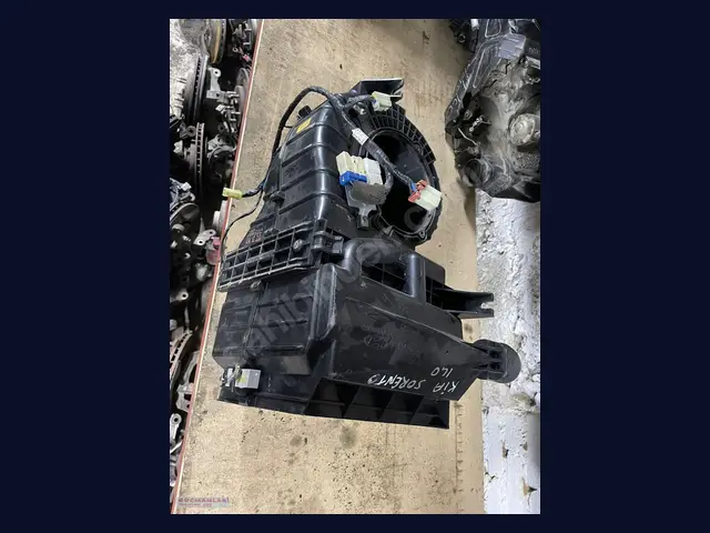Kia Sorento KALORİFER KUTUSU çıkma yedek parça