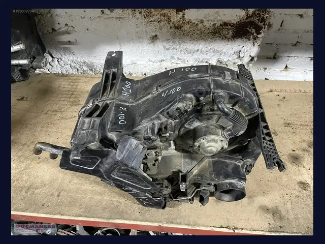 Hyundai H100 KALORİFER KUTUSU çıkma yedek parça