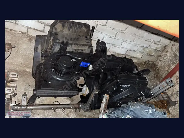Hyundai Bayon KALORİFER KUTUSU çıkma yedek parça