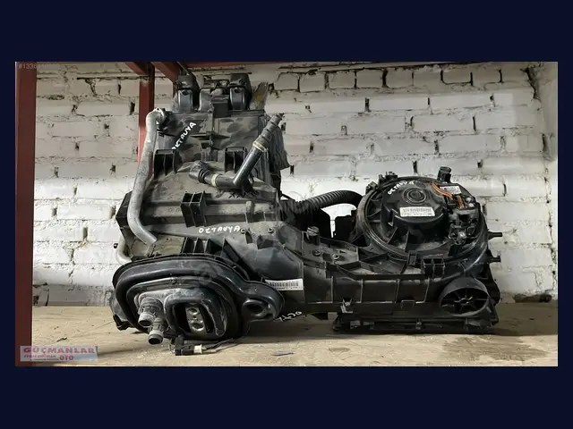 Skoda Octavia KALORİFER KUTUSU çıkma yedek parça