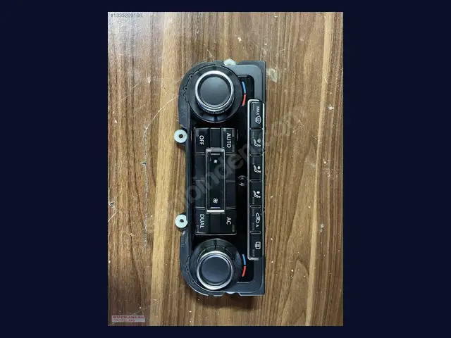 Volkswagen Golf KLİMA KONTROL ÜNİTESİ çıkma yedek parça