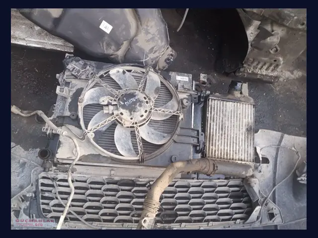 Dacia Duster RADYATÖR çıkma yedek parça