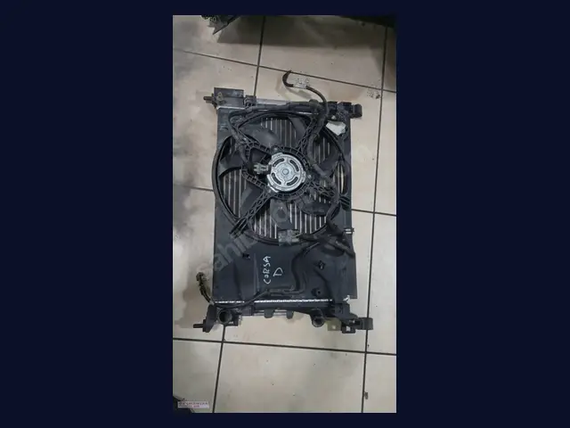 Opel Corsa RADYATÖR çıkma yedek parça