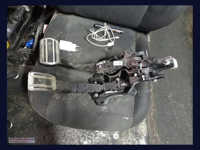 Opel Corsa PEDAL çıkma yedek parça