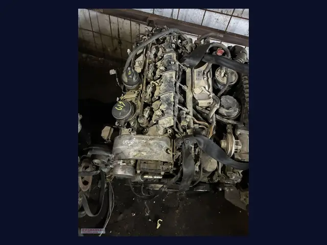 Mercedes-Benz C MOTOR (KOMPLE) çıkma yedek parça