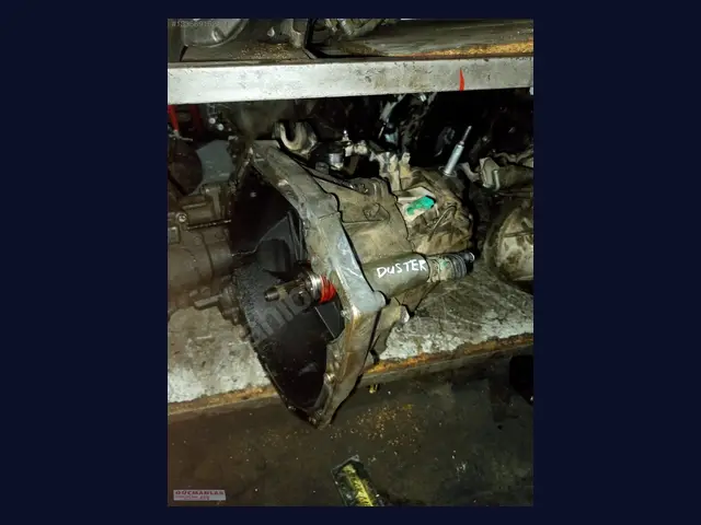 Dacia Duster ŞANZIMAN KOMPLE çıkma yedek parça