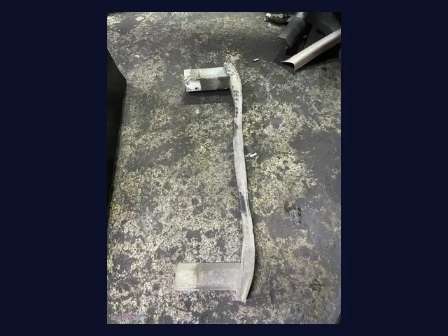 Chevrolet Cruze TAMPON DEMİRİ çıkma yedek parça
