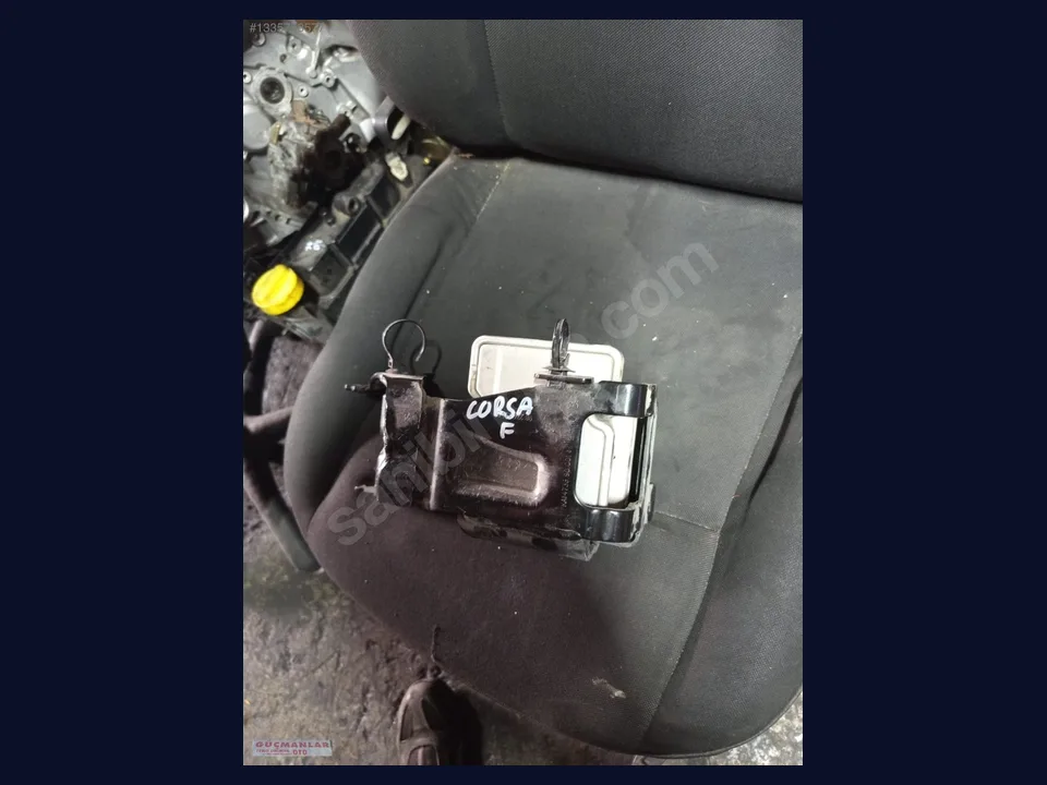 Opel Corsa ABS BEYNİ çıkma parça fotoğrafı 1
