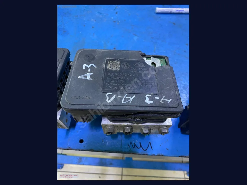 Audi A3 ABS BEYNİ çıkma parça fotoğrafı 1