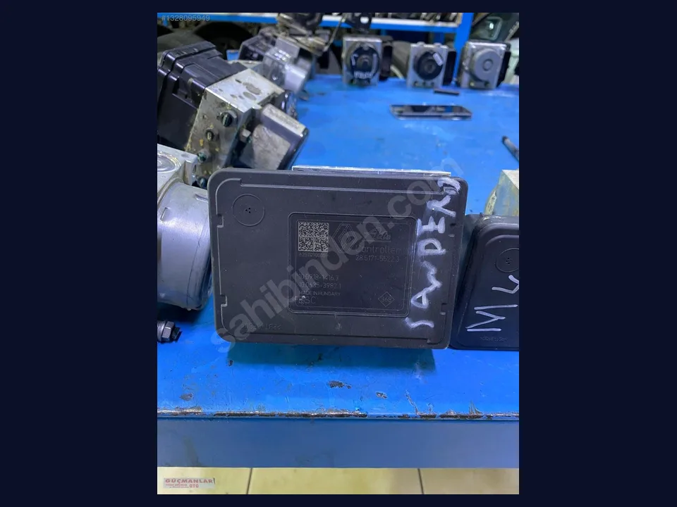 Dacia Sandero ABS BEYNİ çıkma parça fotoğrafı 1