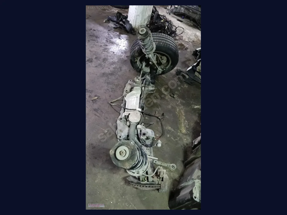 Volkswagen Jetta TRAVERS çıkma parça fotoğrafı 1
