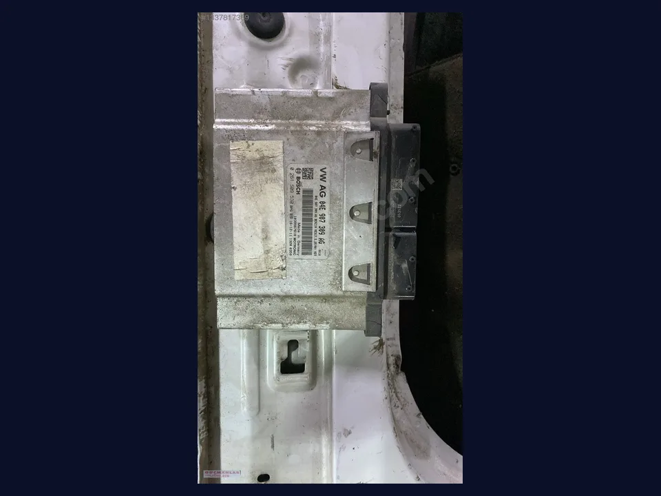 Volkswagen Jetta MOTOR BEYNİ çıkma parça fotoğrafı 1