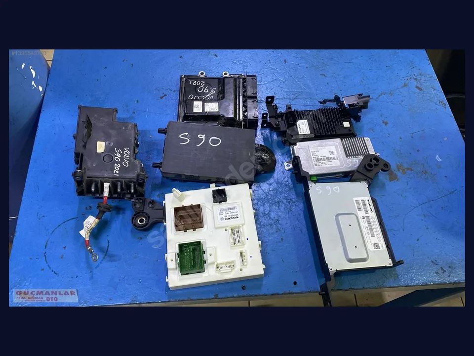 Volvo S90 BEYİN çıkma parça fotoğrafı 1