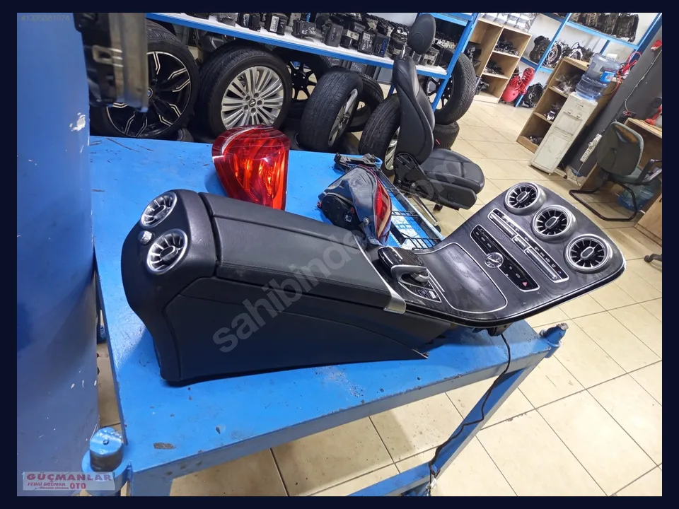 Mercedes-Benz C BAKALİTLER çıkma parça fotoğrafı 1