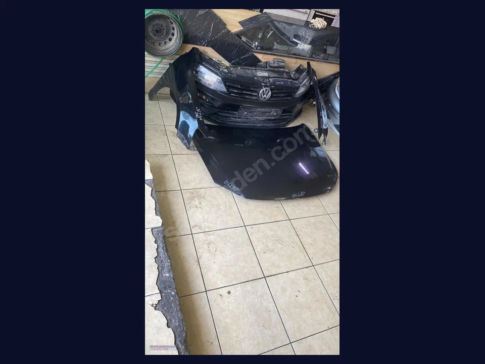 Volkswagen Jetta ÇAMURLUK çıkma parça fotoğrafı 1