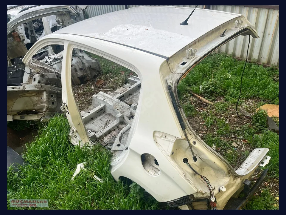 Hyundai i20 ÇAMURLUK çıkma parça fotoğrafı 1