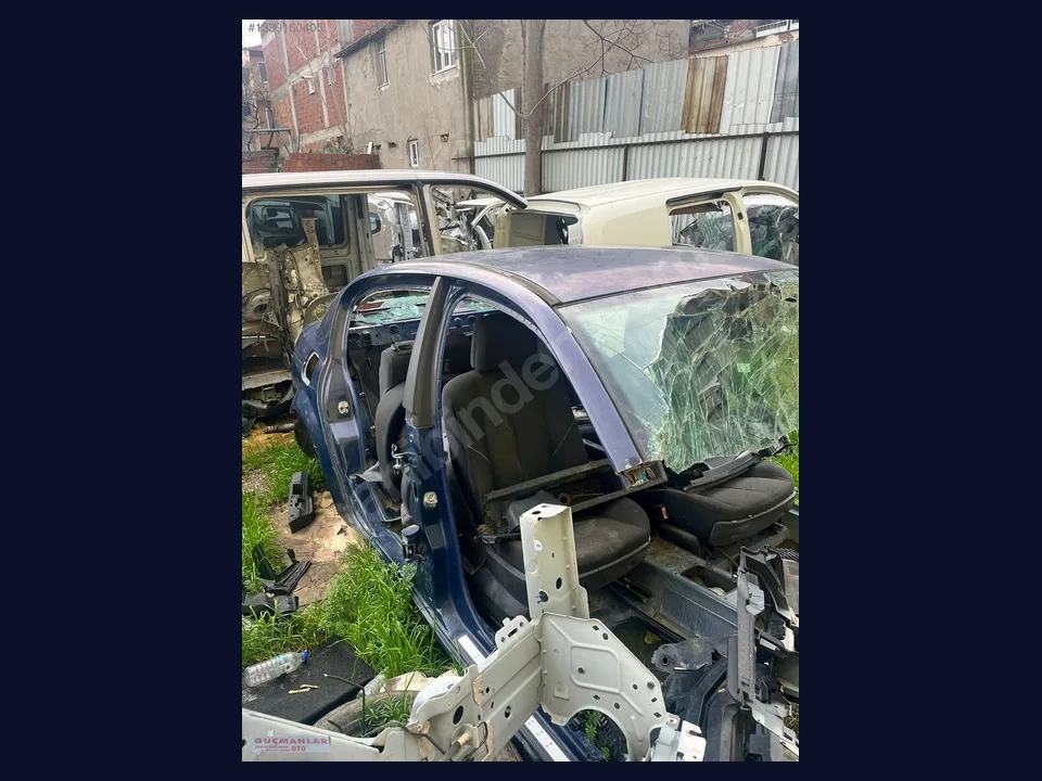 Renault Megane ÇAMURLUK çıkma parça fotoğrafı 1